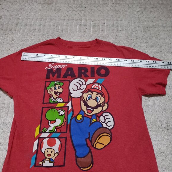 Super Mario Bros - Super Mario & Friends Big Boy's Red T-Shirt Size Small - Picture 10 of 15